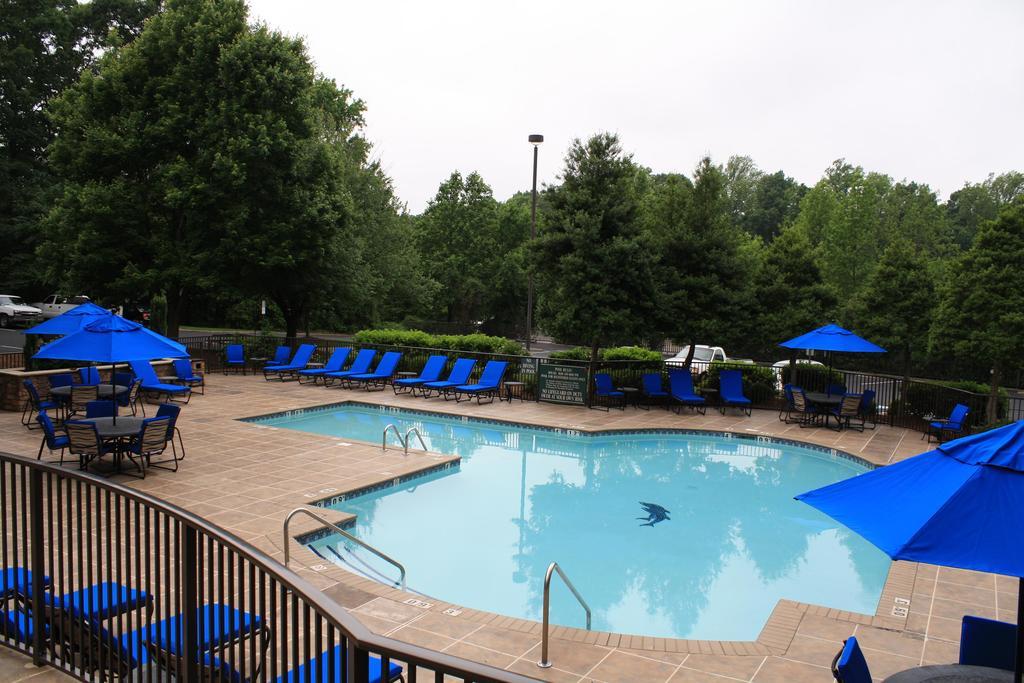 Doubletree By Hilton South Charlotte Tyvola Hotel Kültér fotó