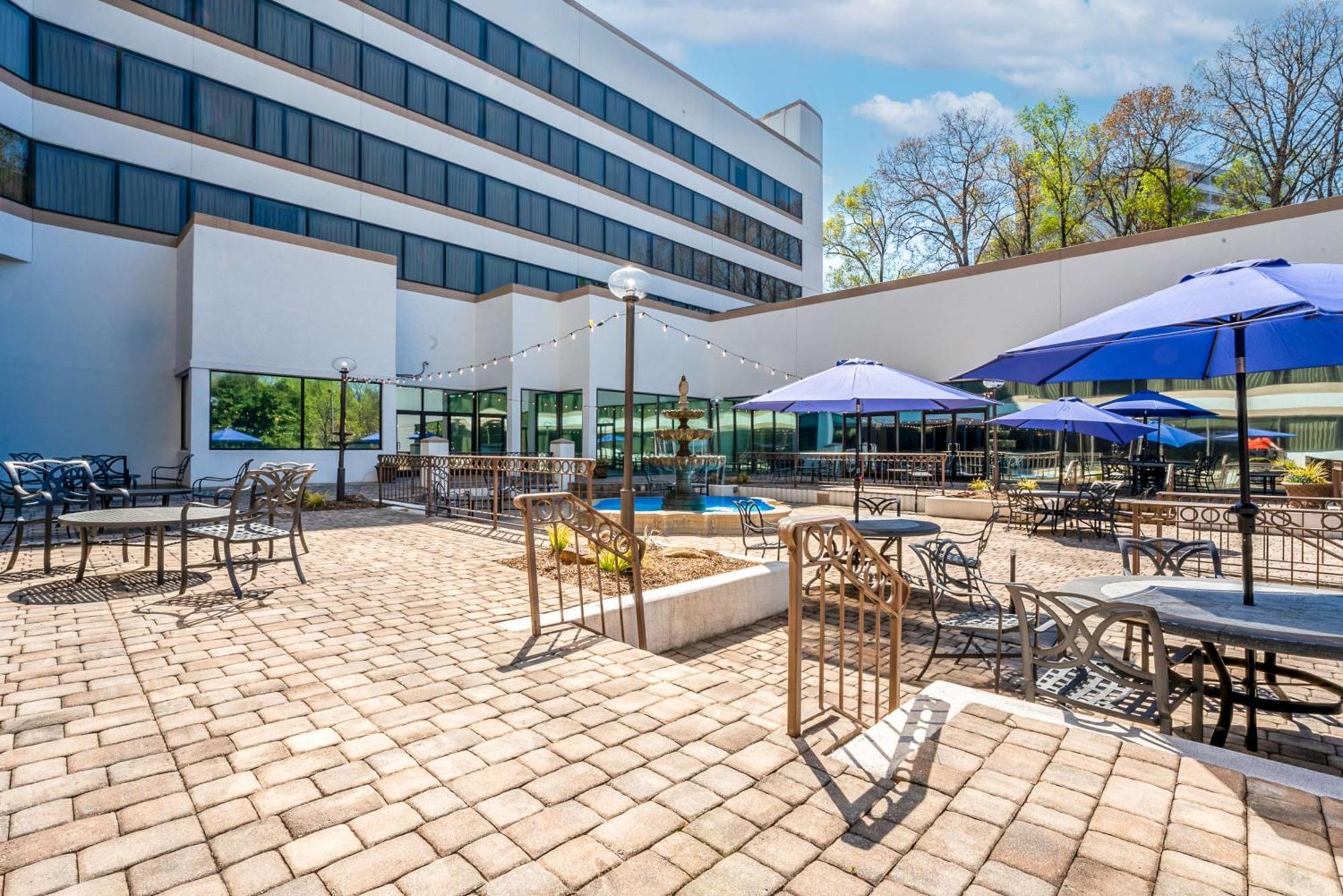 Doubletree By Hilton South Charlotte Tyvola Hotel Kültér fotó